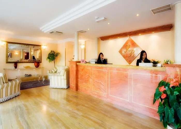 Bright Hotel 3*