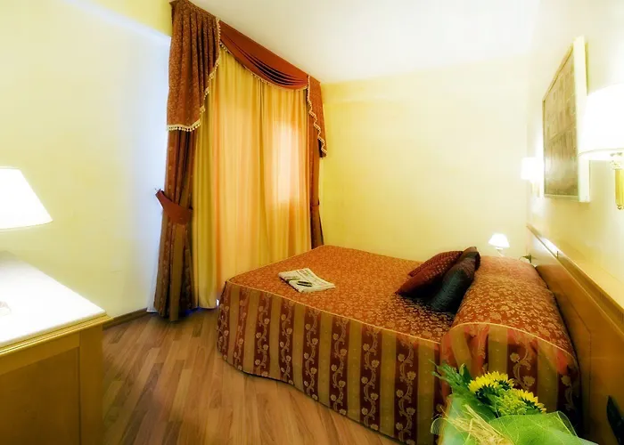 Ξενοδοχείο Bright 3*