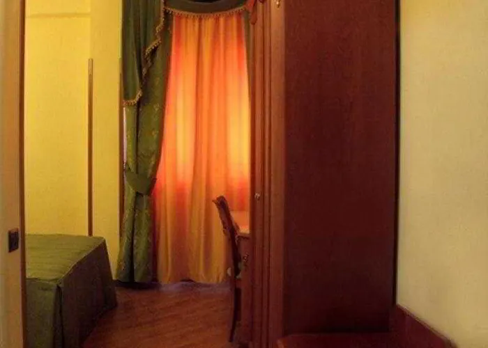 Hotel Bright 3*
