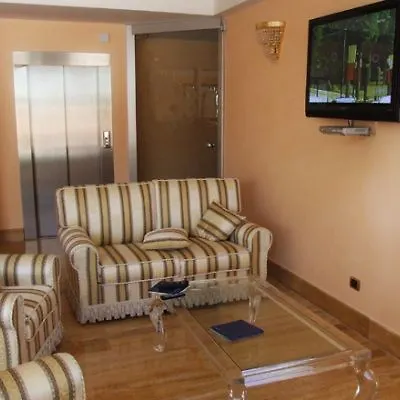 Bright Hotel 3*